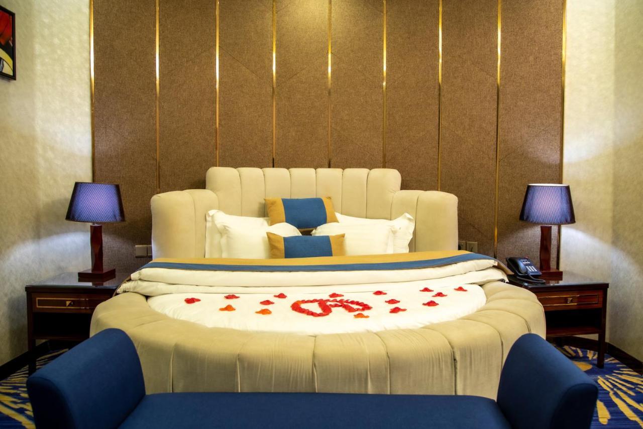 فندق هوليداي الخليج الرياض - Holiday Al Khaleej Hotel 외부 사진